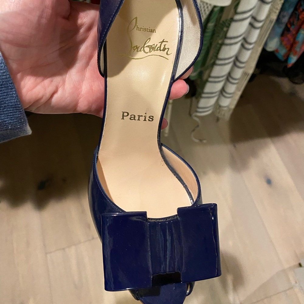 Never worn signed Christian Louboutin leather heels